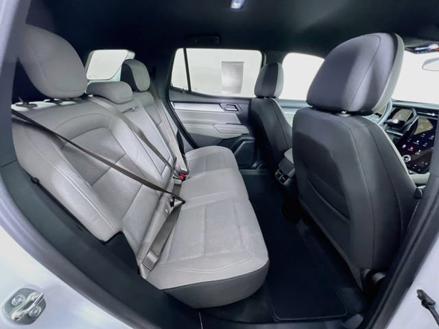 Used 2026 Summit White GMC Elevation image 40