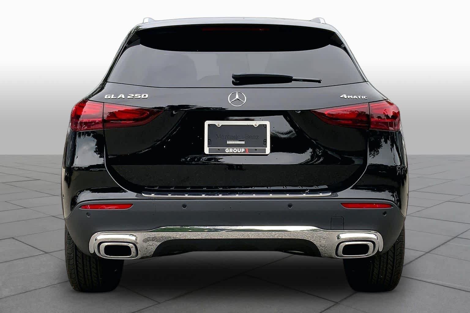 New 2026 Night Black Mercedes-Benz GLA 250 image 4