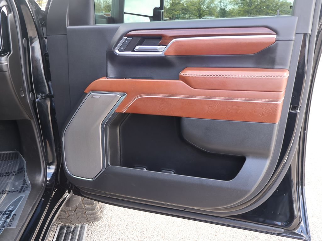 Used 2024 Black GMC Denali Ultimate image 26