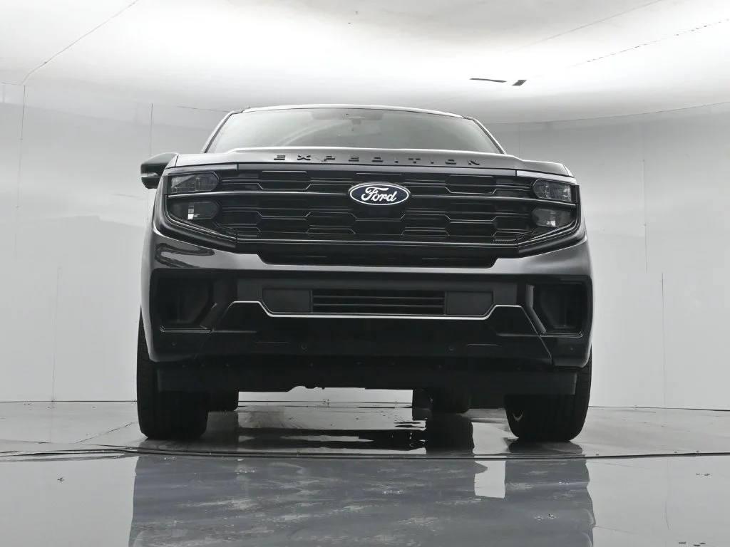 New 2027 Black Ford Platinum image 48
