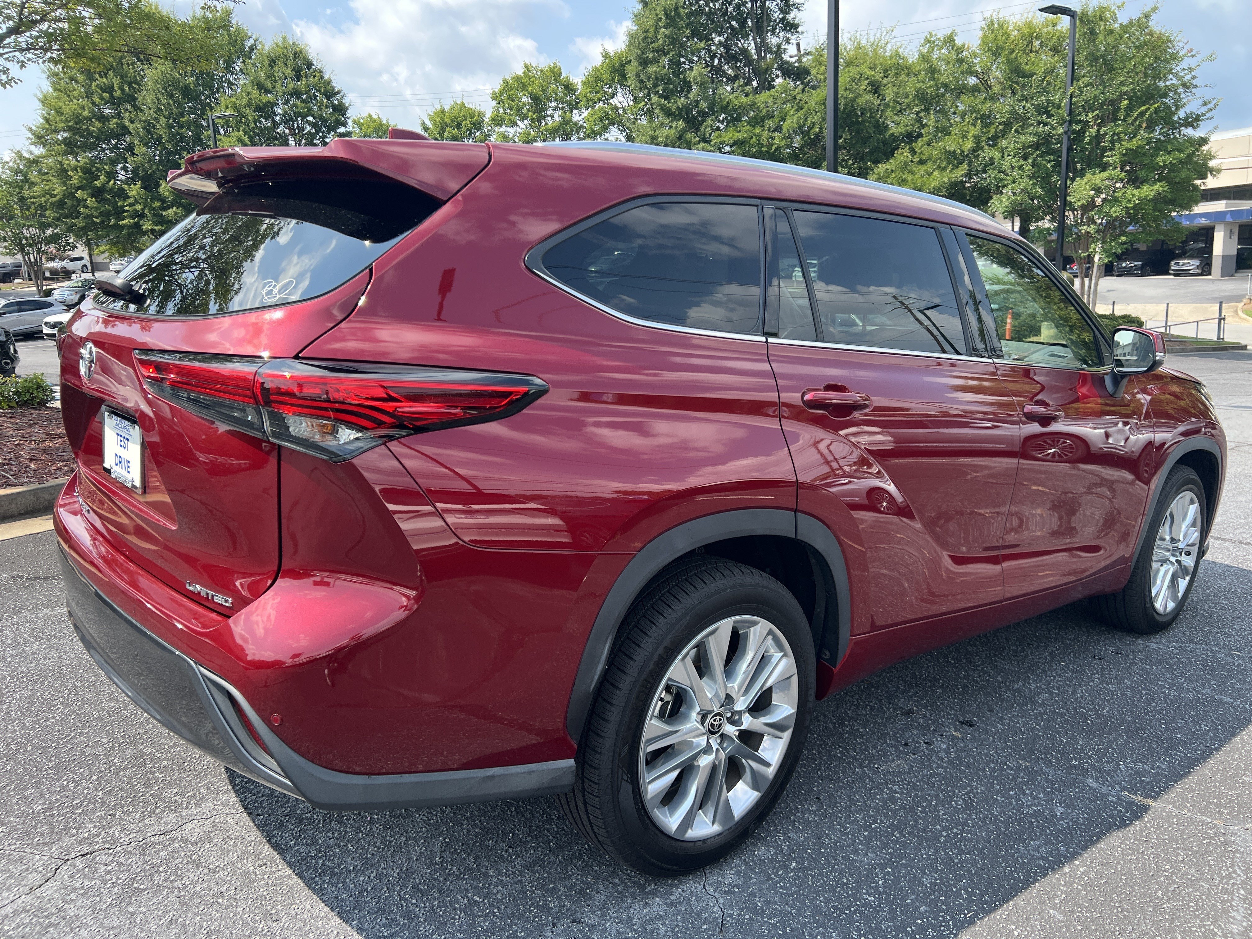 Used 2021 Ruby Flare Pearl Toyota Limited image 4