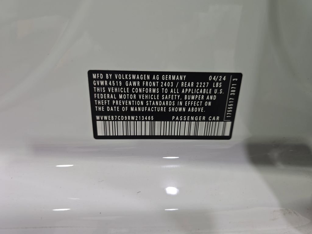 Used 2024 White Volkswagen 2.0T image 39