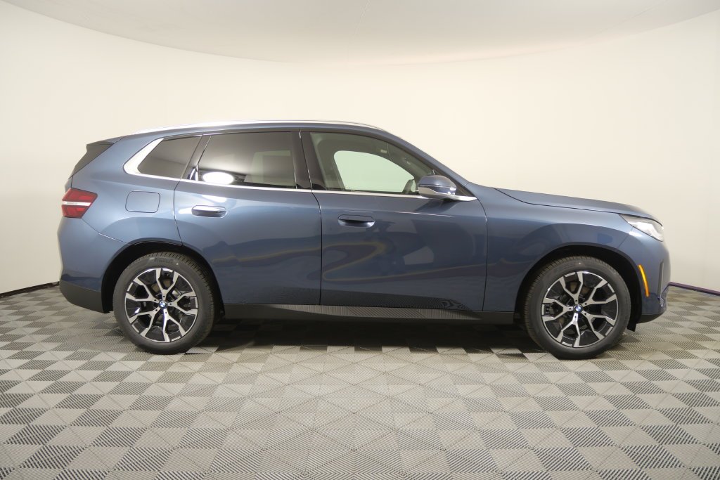 New 2026 Arctic Race Blue metallic BMW 30 xDrive image 3
