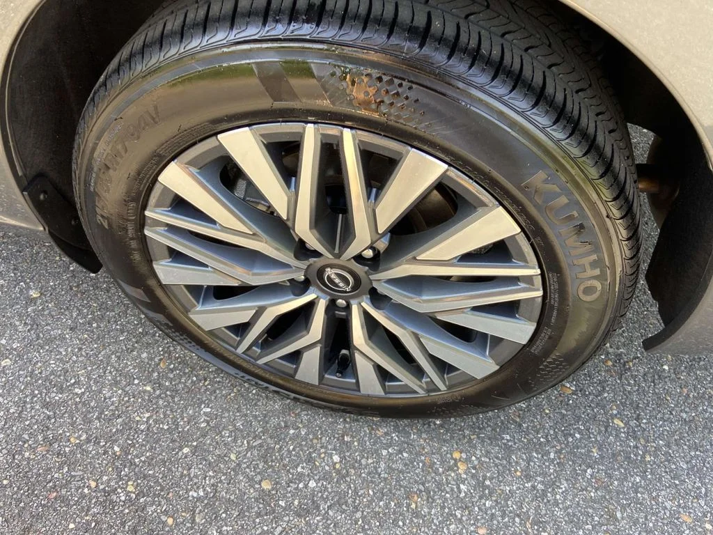 Certified Used 2025 Gun Metallic Nissan SV image 9