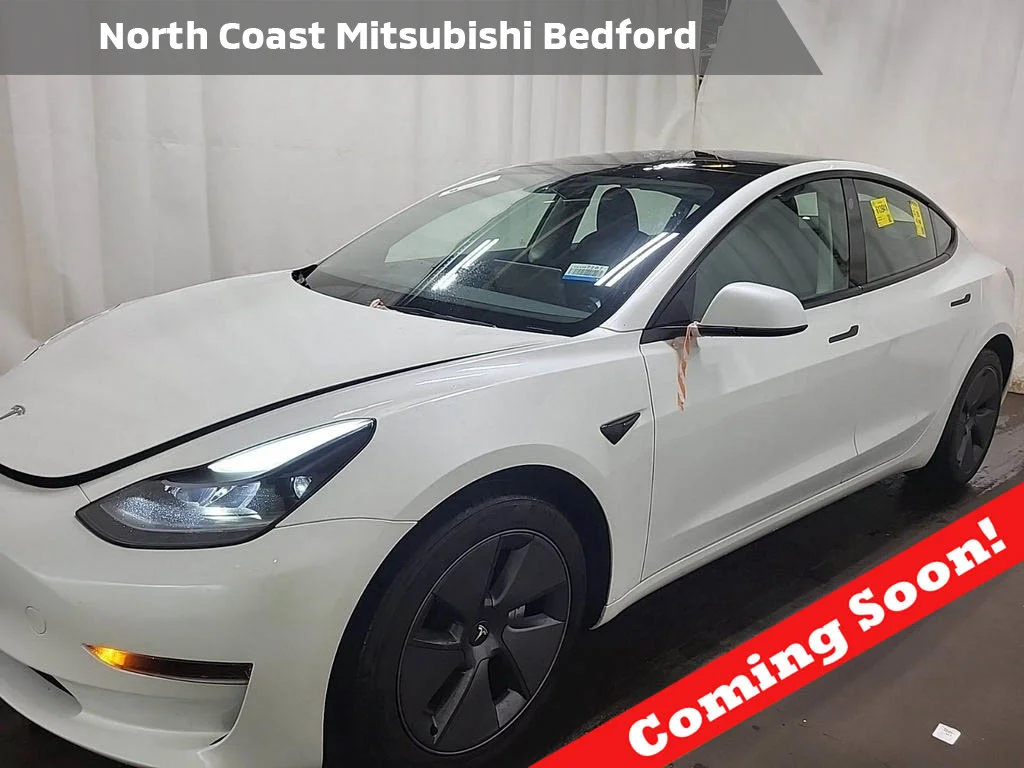 Used 2023 White Tesla Base image 1