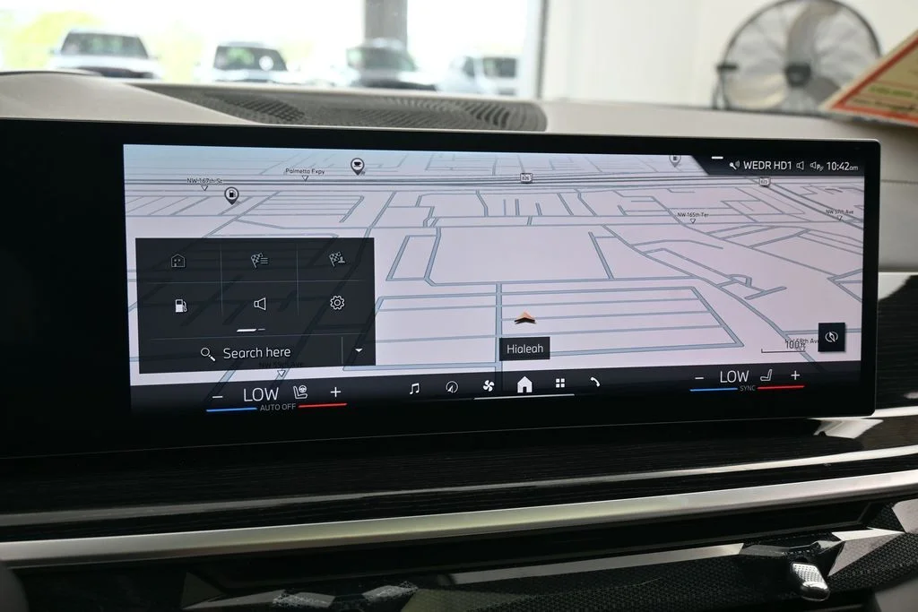 Used 2026 Gray Metallic BMW xDrive40i image 26