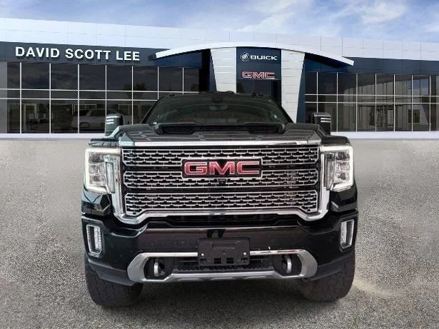Used 2023 Onyx Black GMC Denali DRW image 3