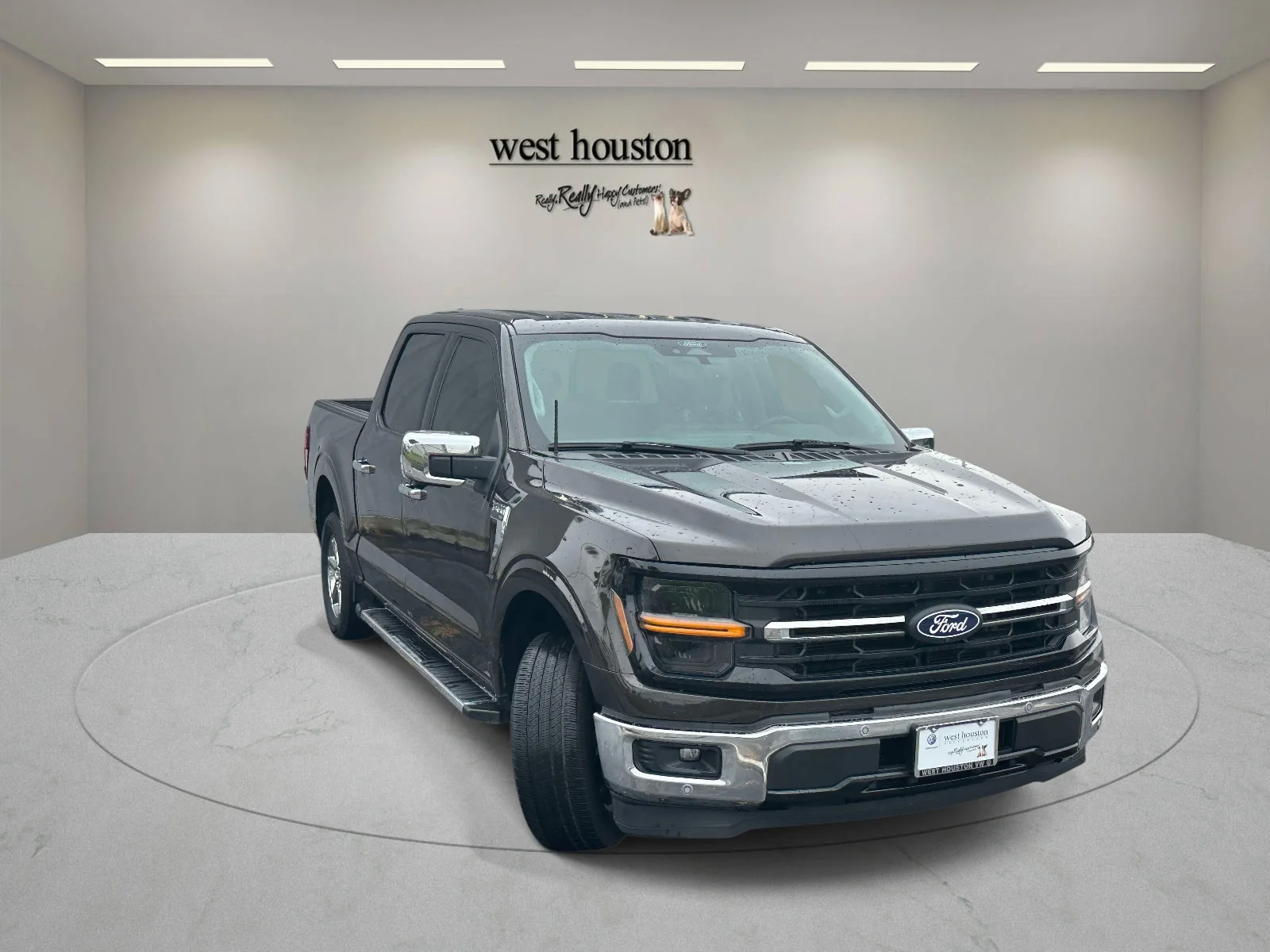 Used 2024 Black Ford XLT image 3