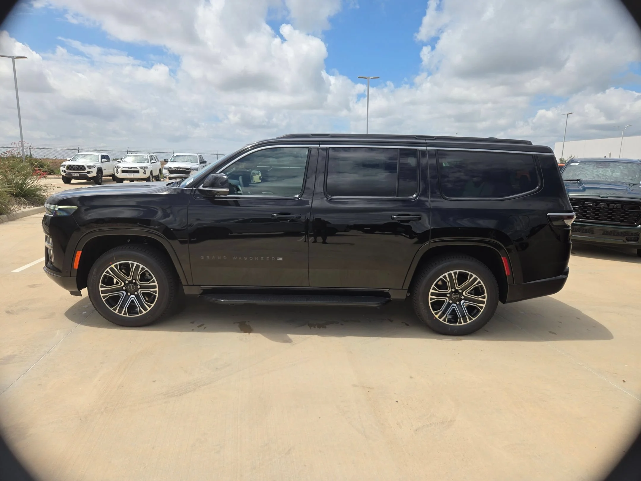 New 2026 High Gloss Black Exterior Paint Jeep  image 6