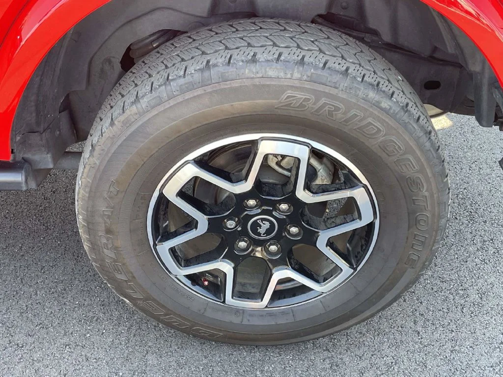 Used 2023 Red Ford Outer Banks image 9