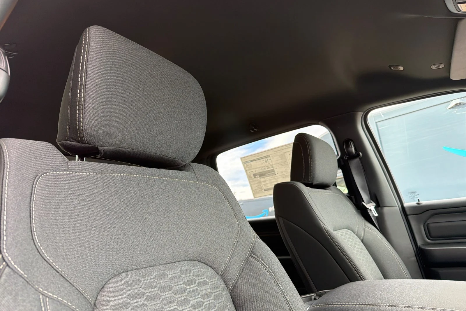 2026 RAM 1500 Express - Photo 14