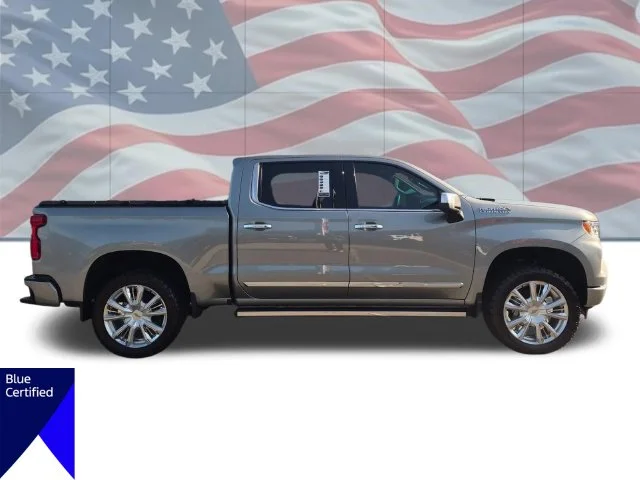 Used 2026 Gray Chevrolet High Country image 3