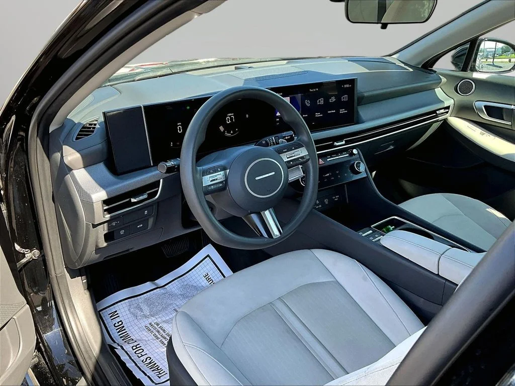 Certified Used 2024 Black Hyundai SEL image 17