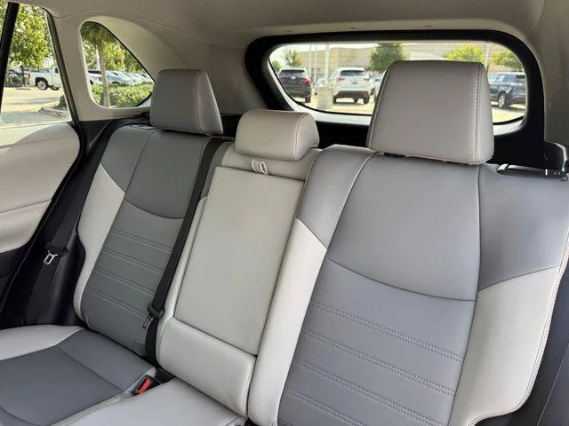 Certified Used 2019 LUNAR ROCK Toyota XLE Premium image 30