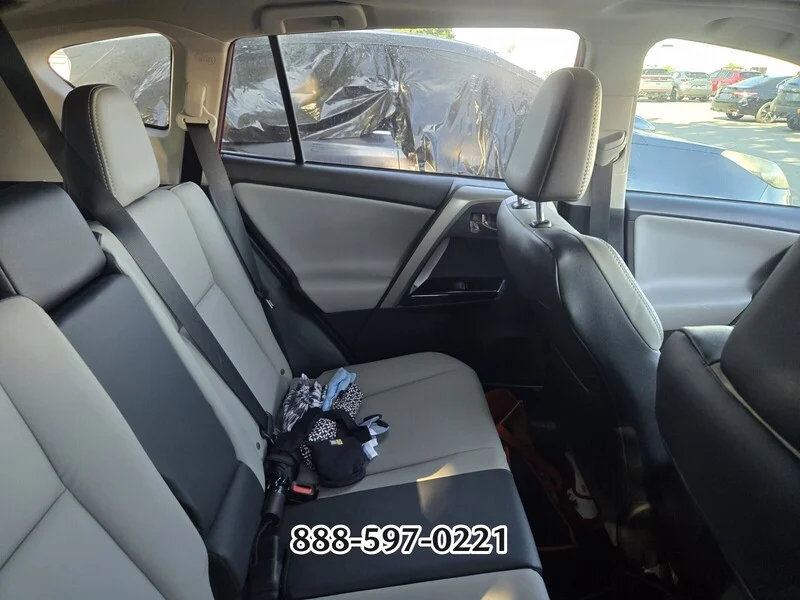 Used 2017 Barcelona Red Metallic TOYOTA LIMITED image 8