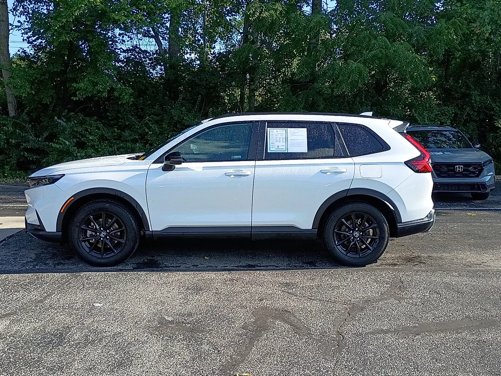 Certified Used 2026 Platinum White Pearl Honda Sport-L image 6