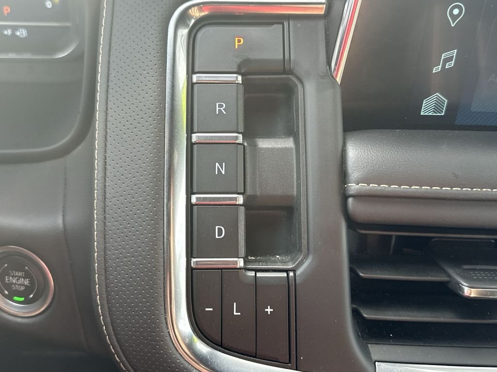 Used 2024 Black Chevrolet Premier image 28