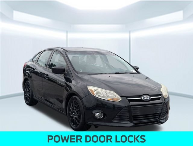 Used 2012 Black Ford SE image 8
