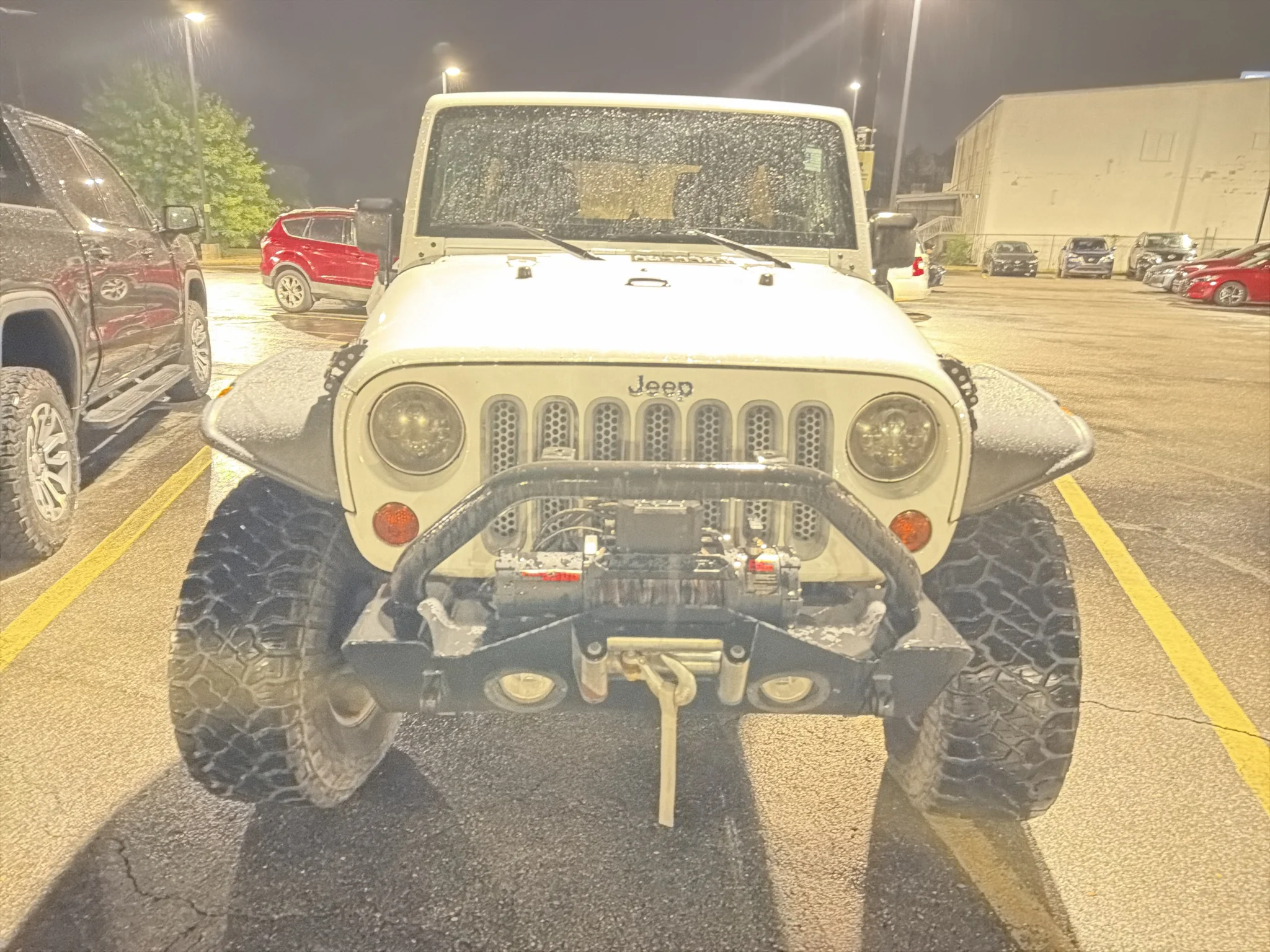 Used 2011 Bright White Clearcoat Jeep Rubicon image 11