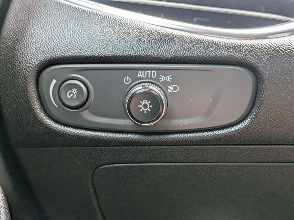 Used 2017 Gray Chevrolet Premier image 29