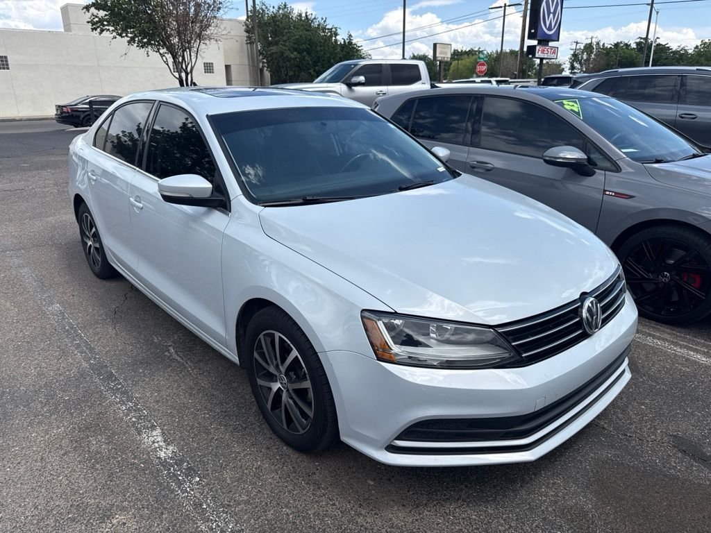 Used 2017  Volkswagen 1.4T SE image 5