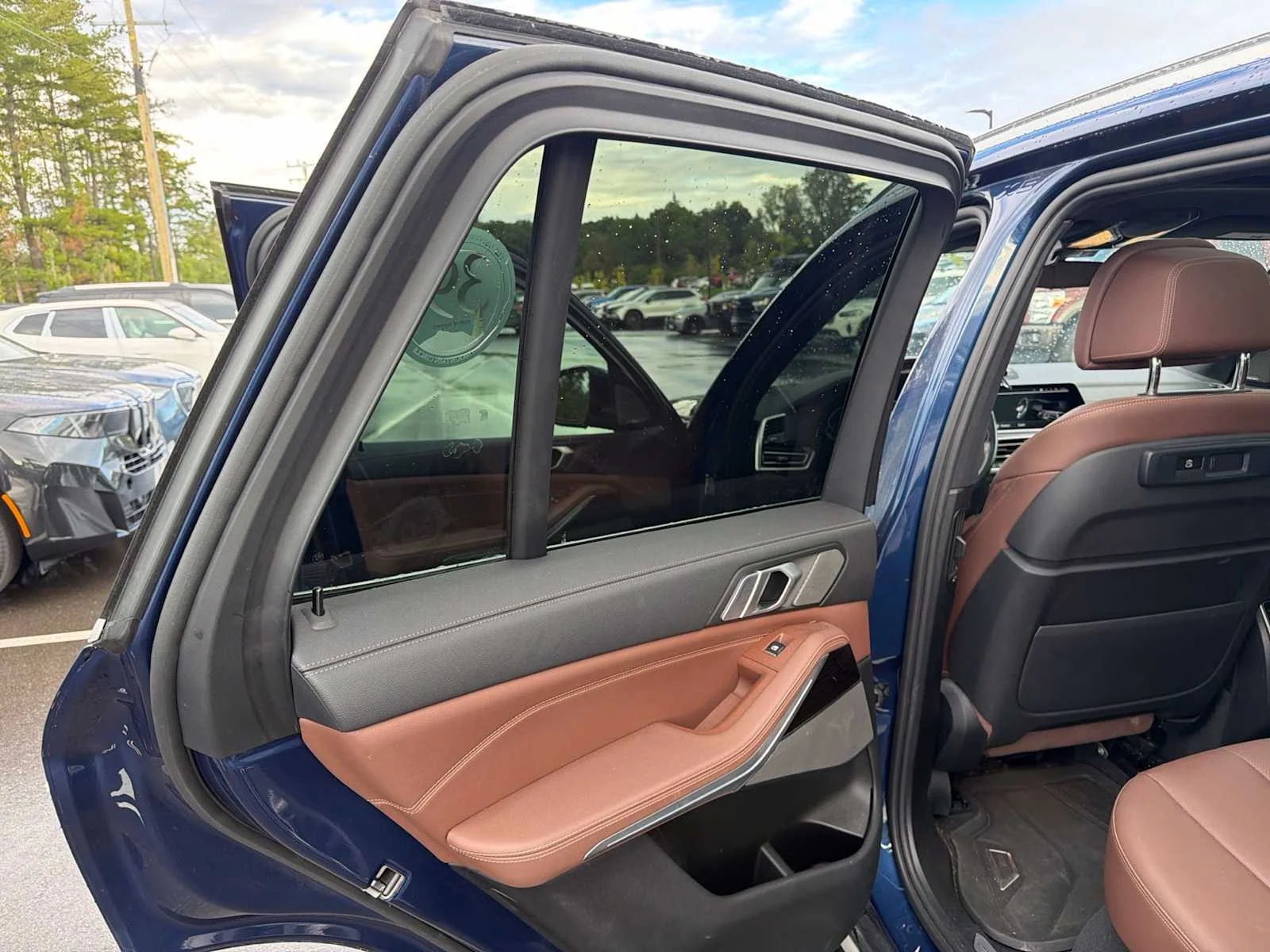 Used 2021 Phytonic Blue Metallic BMW xDrive45e image 22