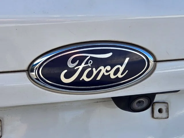 Used 2018 White Ford SE image 16