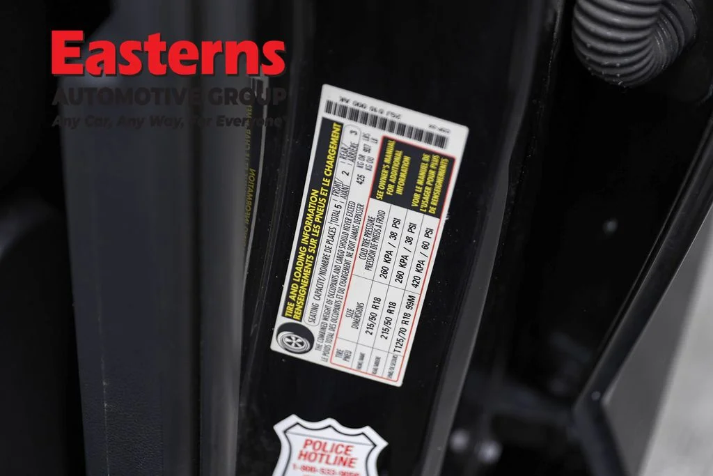 Used 2025 Black Volkswagen 1.5T SE image 30