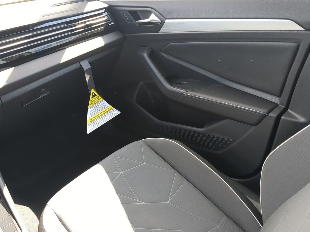 New 2026 White Volkswagen 1.5T Sport image 15