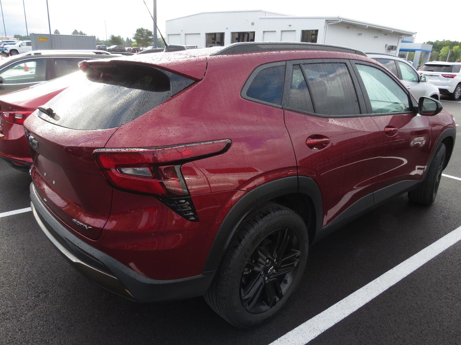 Used 2024 Crimson Metallic Chevrolet ACTIV image 13