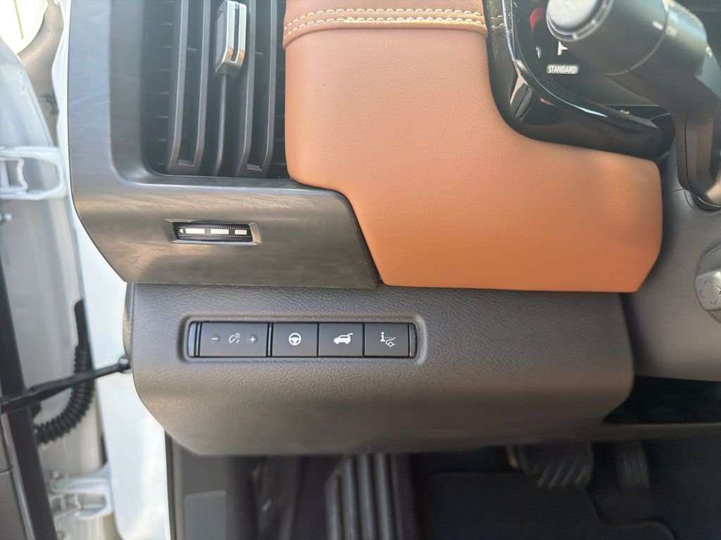 New 2026 Nissan Pathfinder Platinum 4D Sport Utility