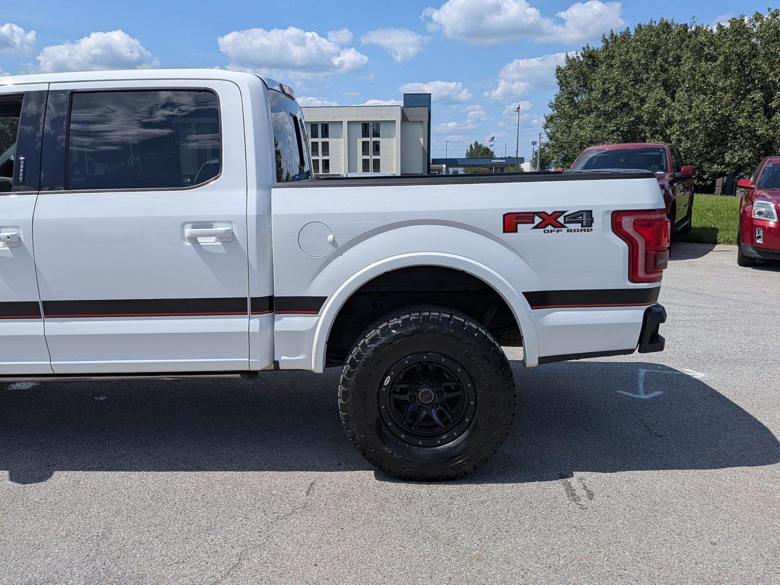 Used 2017 OXFORD WHITE FORD  image 11