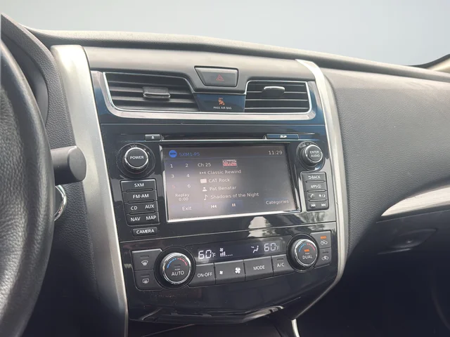 Used 2014 Black Nissan 2.5 SL image 13