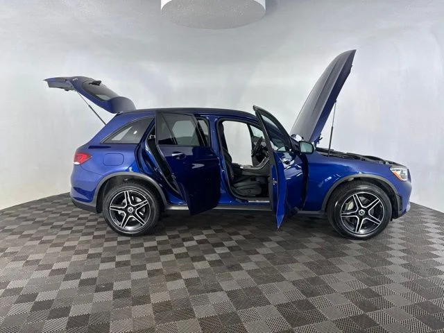 Used 2020 Blue Mercedes-Benz GLC 300 image 13