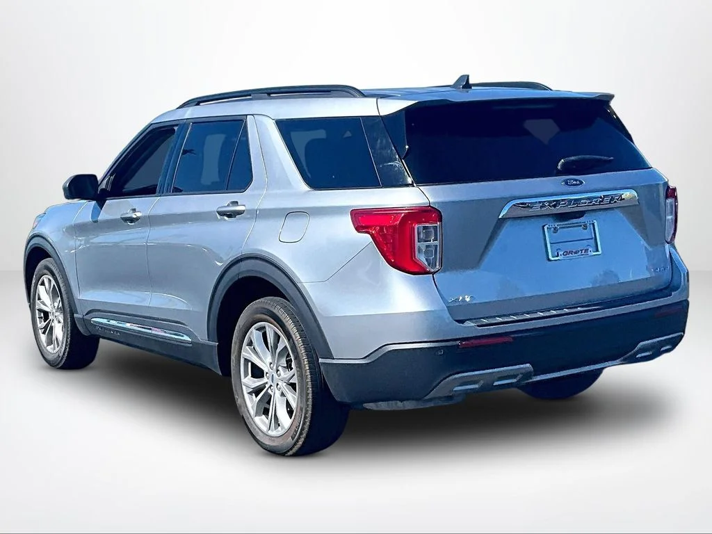 Used 2021 Silver Ford XLT image 13