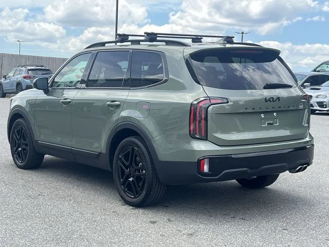 Used 2025 Green Kia SX-Prestige X-Line image 11