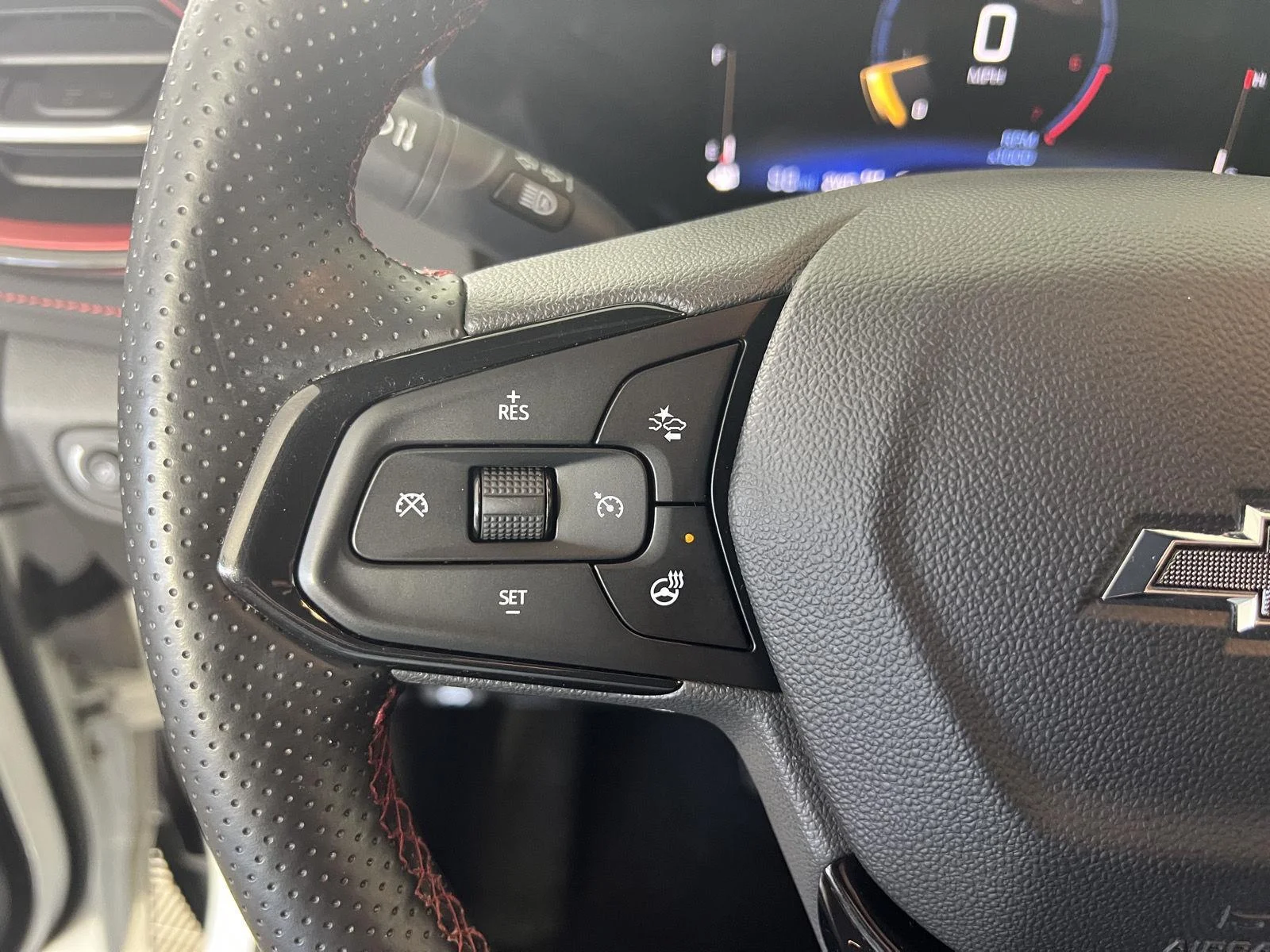Used 2024 Summit White Chevrolet RS image 9