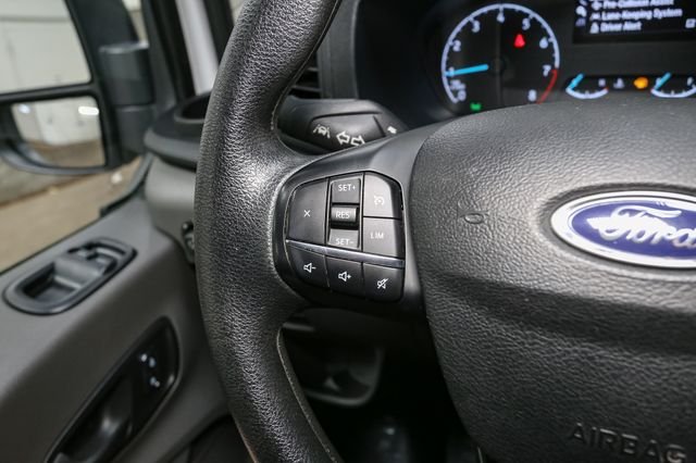 Used 2025  Ford Base image 25
