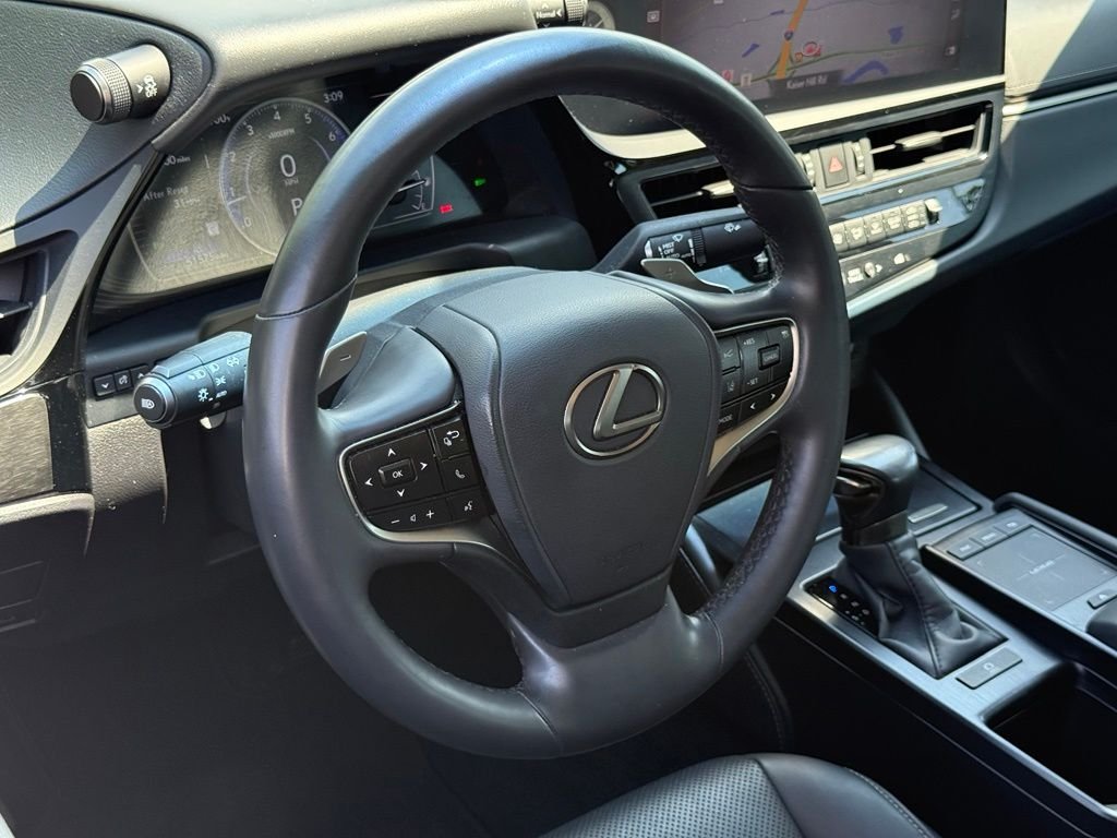 Used 2022 Beige Lexus 350 image 15