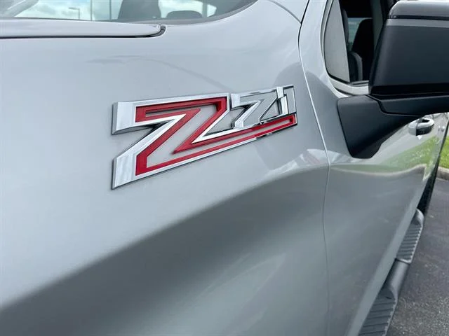Used 2020 Silver Ice Metallic Chevrolet LT Trail Boss image 32