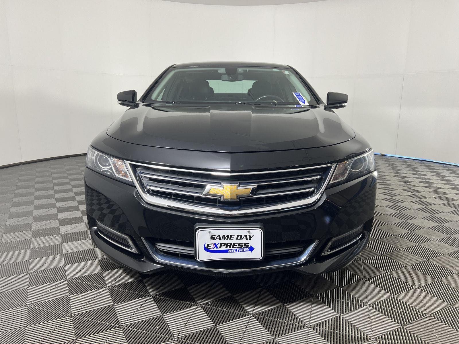 Used 2018 Black Chevrolet LT image 24