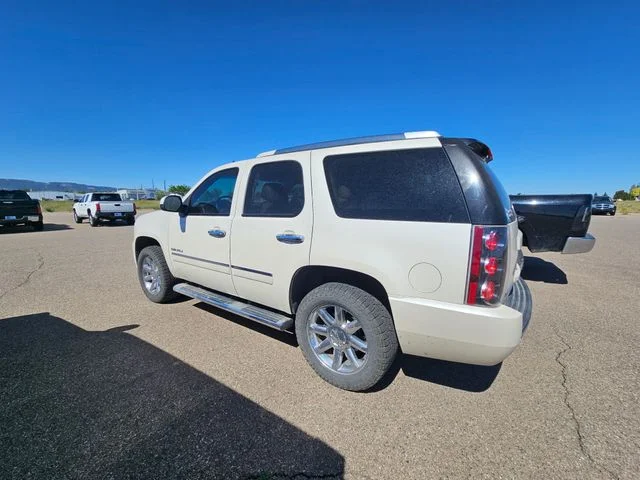 Used 2014 White Diamond Clearcoat GMC Denali image 8