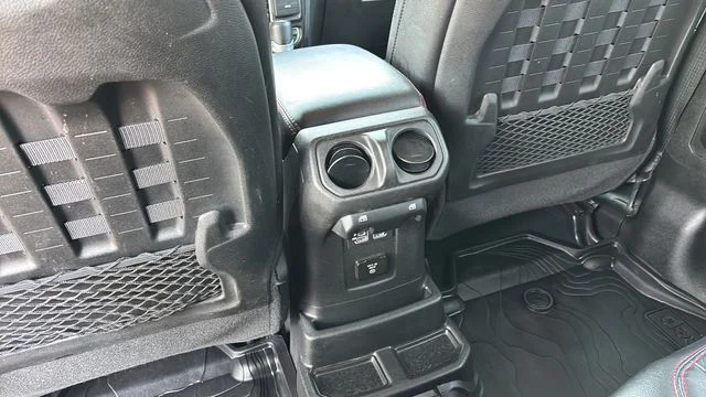 Used 2022 White Jeep Unlimited Rubicon image 19