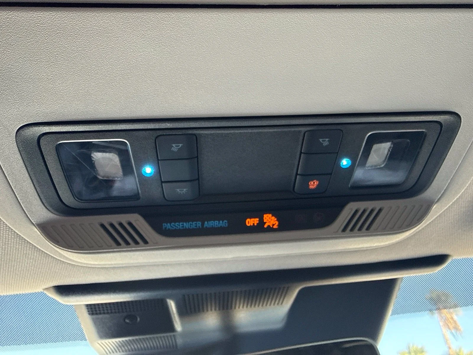 Used 2022 Gray Ford Select image 16