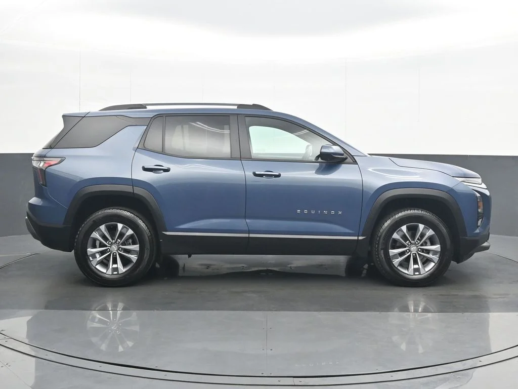 Used 2025 Blue Chevrolet LT image 7