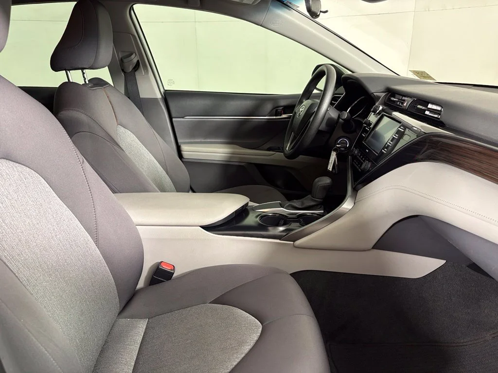 Used 2020 Silver Toyota LE image 14