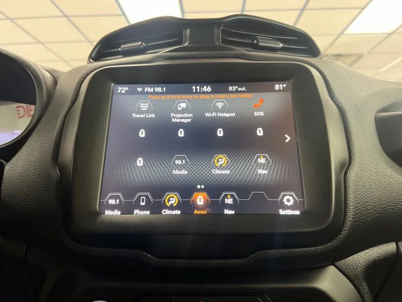 Used 2023 Red Jeep Latitude image 28