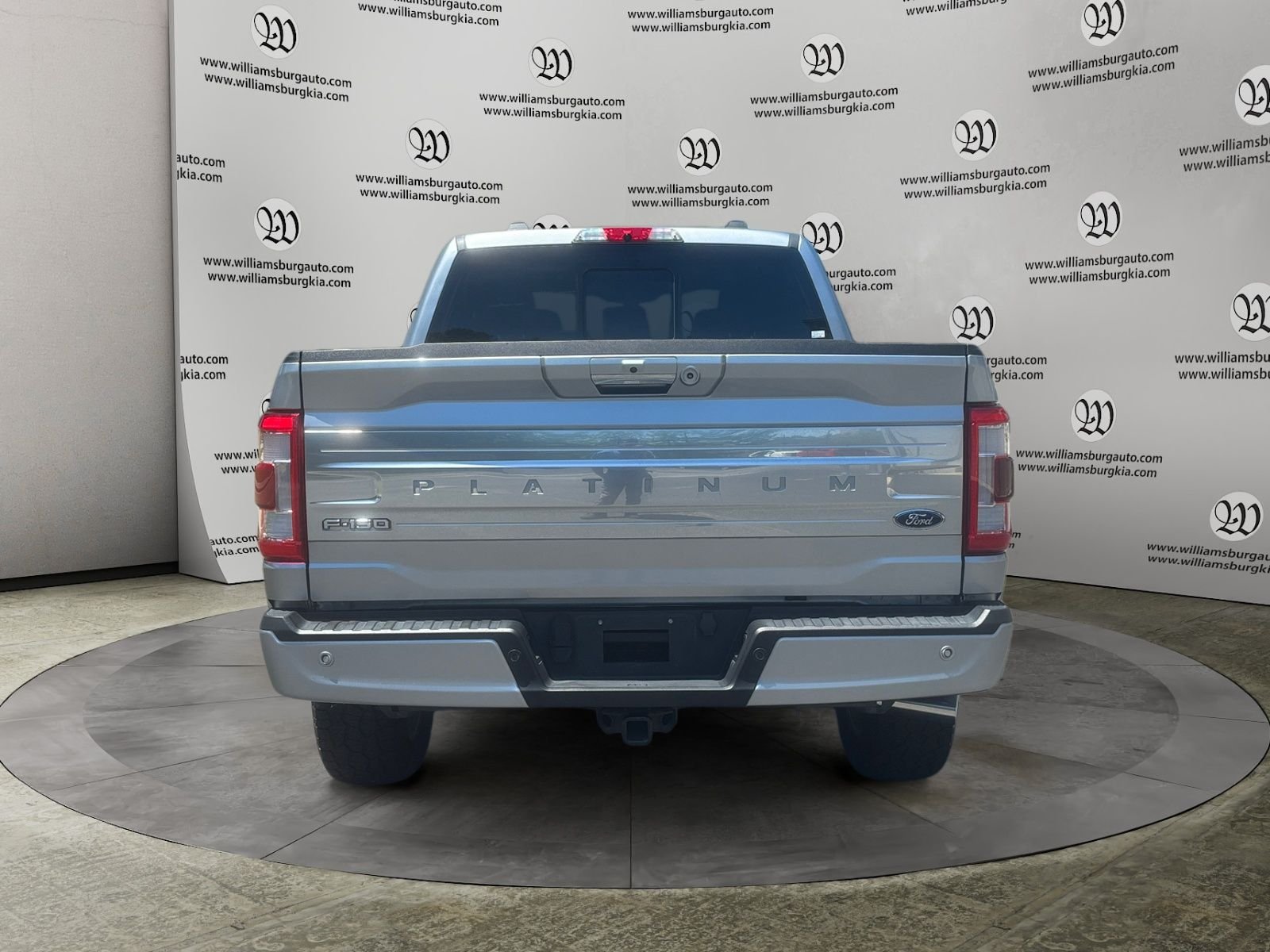Used 2022 Silver Ford Platinum image 4