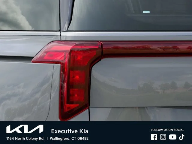 New 2027 Silver Kia  image 11