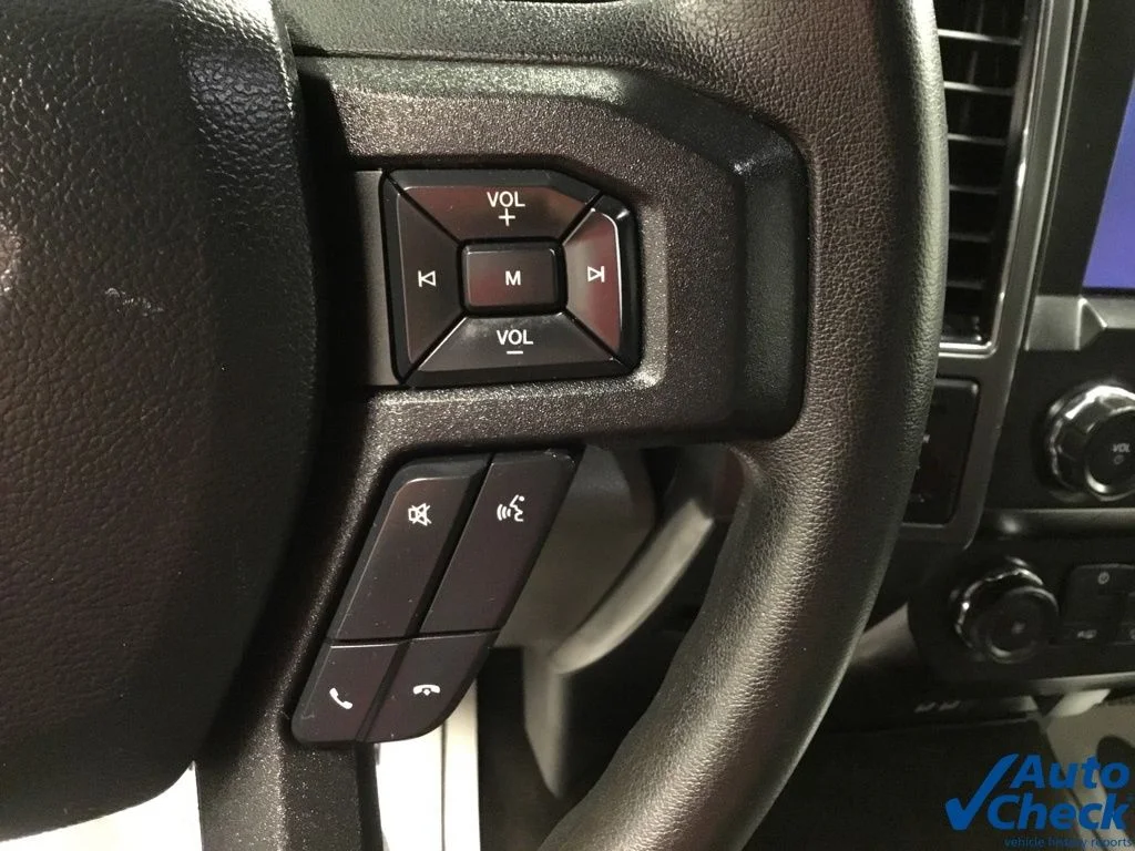 Used 2019 Blue Ford XLT image 38